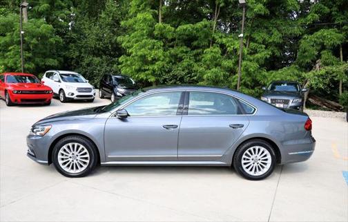 2017 Volkswagen Passat 1.8T SE
