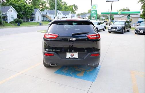 2017 Jeep Cherokee Latitude