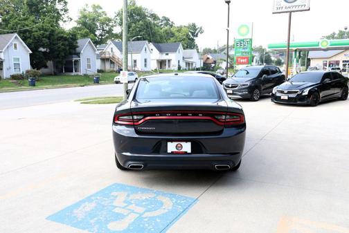 2017 Dodge Charger SE