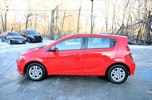 2020 Chevrolet Sonic FWD Hatchback 1FL 5-Door