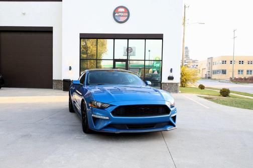 2020 Ford Mustang EcoBoost