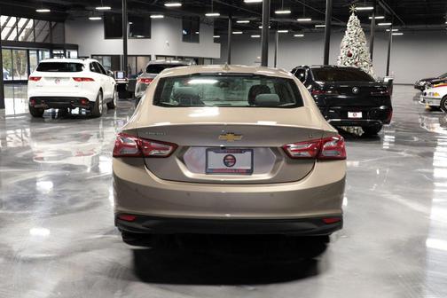 2022 Chevrolet Malibu FWD LT