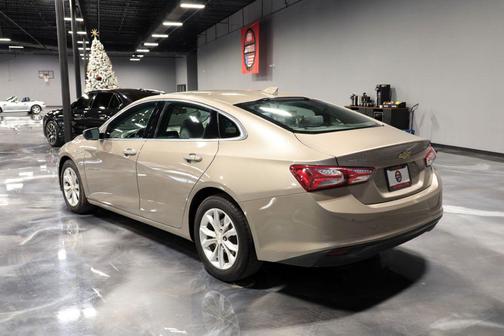 2022 Chevrolet Malibu FWD LT