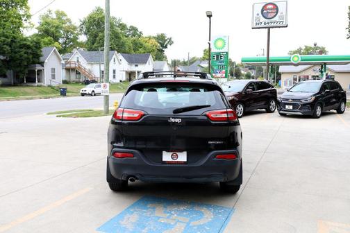 2015 Jeep Cherokee Sport