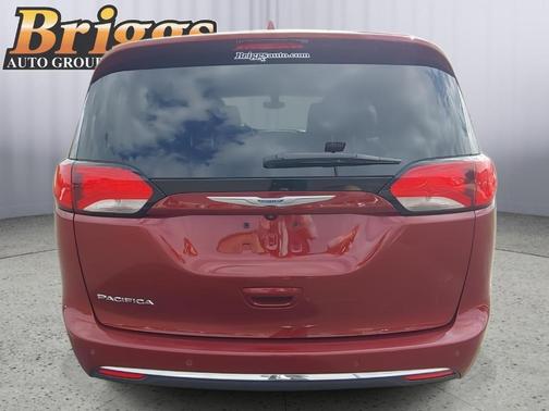 2020 Chrysler Pacifica Touring