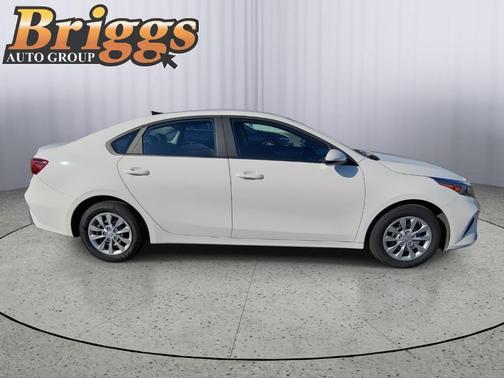2024 Kia Forte LX