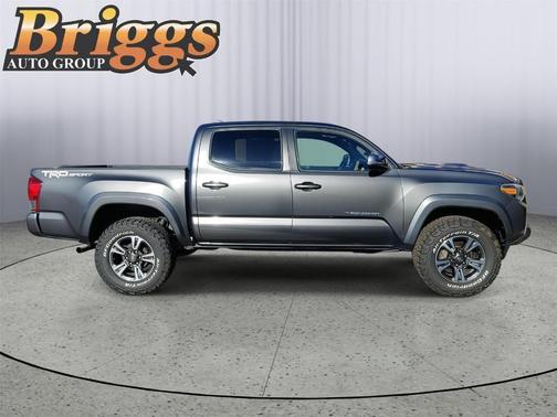 2017 Toyota Tacoma SR5