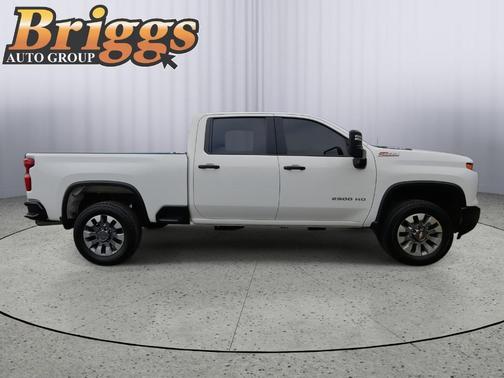 2024 Chevrolet Silverado 2500 Custom