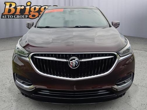 Black Cherry Metallic 2018 Buick Enclave Essence