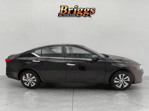 2025 Nissan Altima S