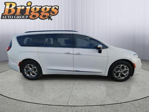 2023 Chrysler Pacifica Limited