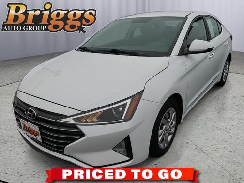 2019 Hyundai ELANTRA SE