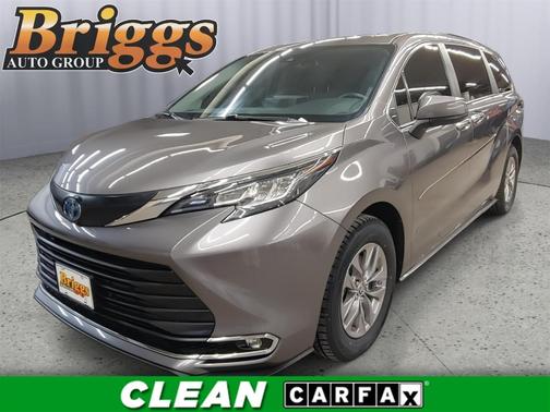 Predawn Gray Mica 2022 Toyota Sienna XLE
