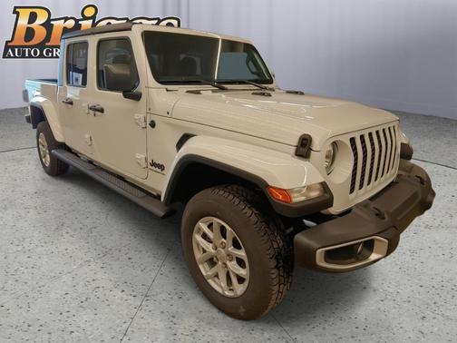 2023 Jeep Gladiator Sport