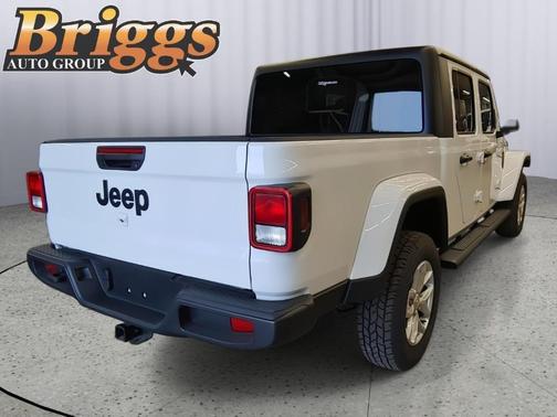 2023 Jeep Gladiator Sport