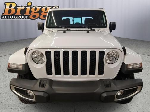 2023 Jeep Gladiator Sport