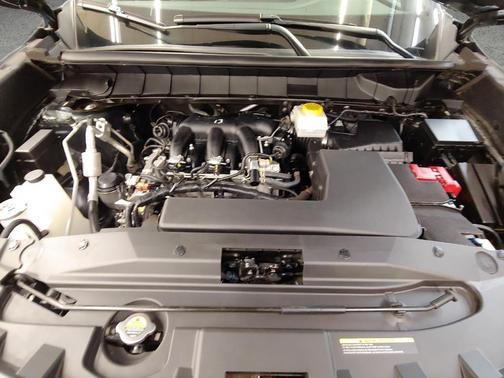 Obsidian Green 2023 Nissan Pathfinder Rock Creek
