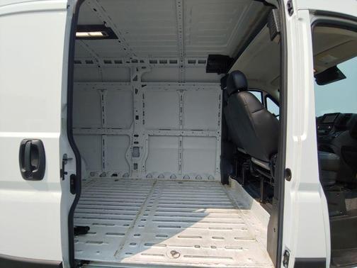 Bright White Clearcoat 2025 RAM ProMaster 2500 High Roof