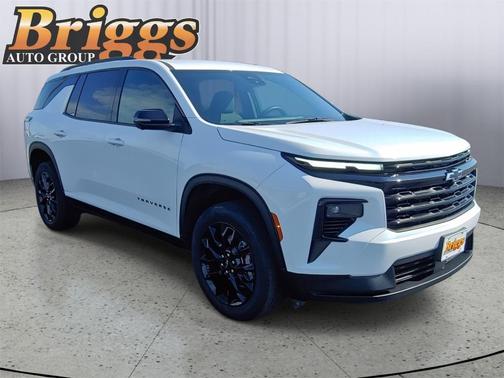 Summit White 2024 Chevrolet Traverse LT