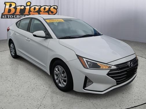 2019 Hyundai ELANTRA SE