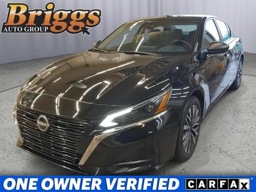 Super Black 2024 Nissan Altima 2.5 SV