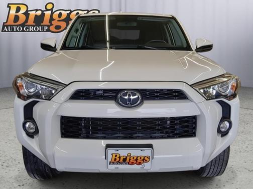 Super White 2019 Toyota 4Runner SR5