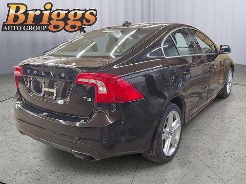 2015 Volvo S60 T5 Premier