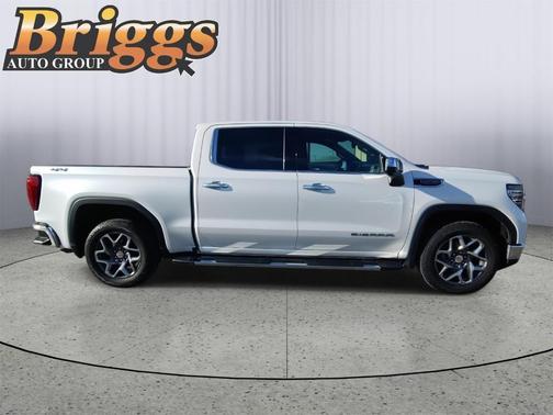 2022 GMC Sierra 1500 SLT