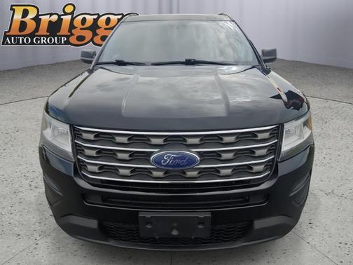 2017 Ford Explorer Base