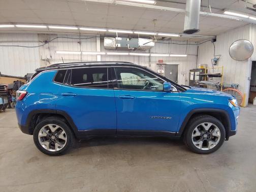 Laser Blue 2019 Jeep Compass Limited