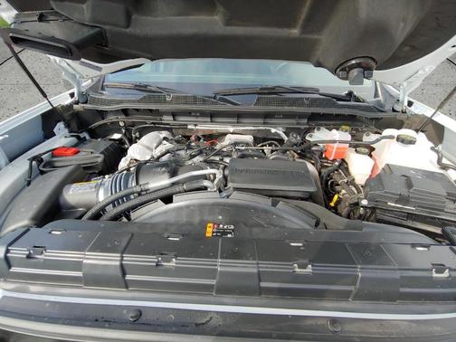 Summit White 2025 Chevrolet Silverado 2500 LT