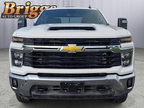 Summit White 2025 Chevrolet Silverado 2500 LT