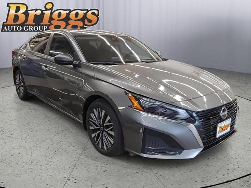 Gun Metallic 2024 Nissan Altima 2.5 SV