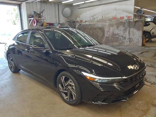 Black 2024 Hyundai ELANTRA SEL