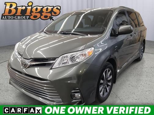 2018 Toyota Sienna XLE