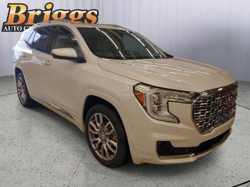 2023 GMC Terrain Denali