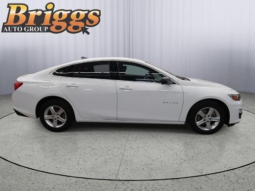 Summit White 2023 Chevrolet Malibu 1LS
