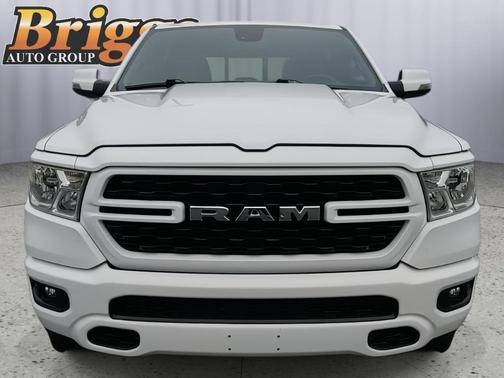 Bright White Clearcoat 2023 RAM 1500 Big Horn
