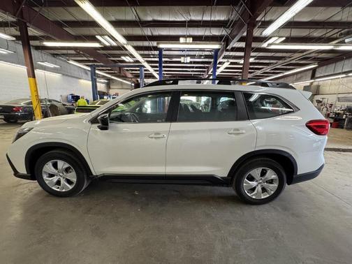 Crystal White Pearl 2024 Subaru Ascent Base