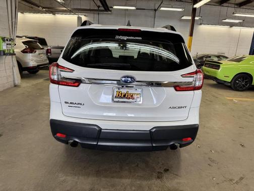 Crystal White Pearl 2024 Subaru Ascent Base