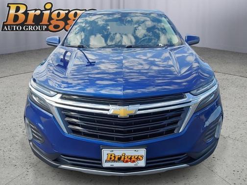 Blue Glow Metallic 2022 Chevrolet Equinox 1LT