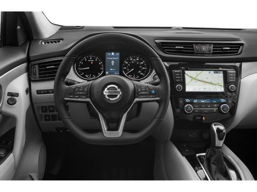 Brilliant Silver Metallic 2022 Nissan Rogue Sport SL