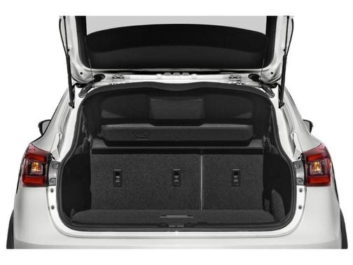 Brilliant Silver Metallic 2022 Nissan Rogue Sport SL