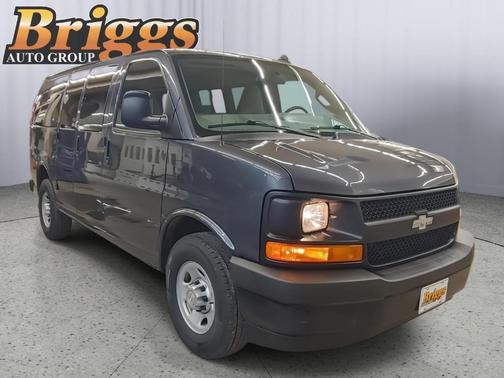 2017 Chevrolet Express 2500 LS