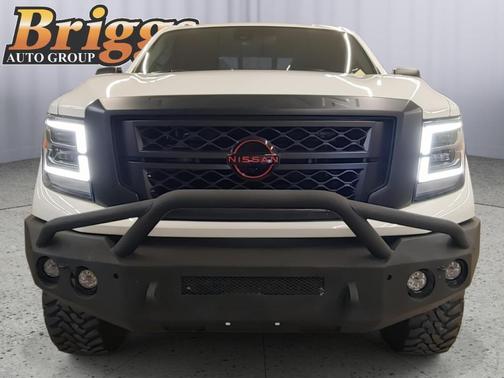 2024 Nissan Titan PRO-4X