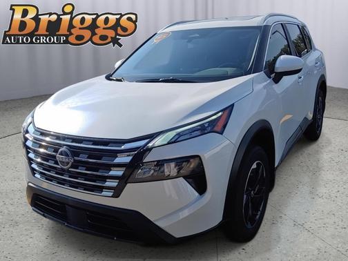 Everest White P 2026 Nissan Rogue SV