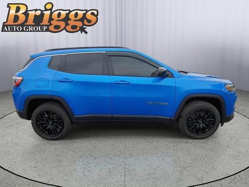 Hydro Blue Pearlcoat 2024 Jeep Compass Latitude Lux