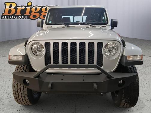 2023 Jeep Gladiator Sport