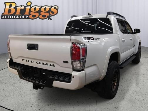 Midnight Black Metallic 2022 Toyota Tacoma TRD Off Road