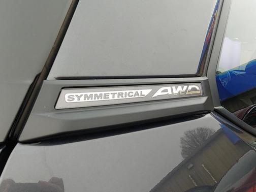 2025 Subaru Forester Base